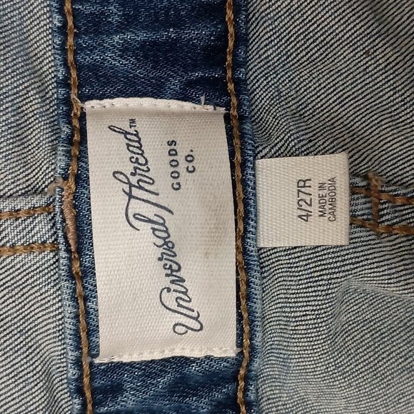 Universal Thread High-Rise Raw Hem Denim Overalls - Picture 9 of 9